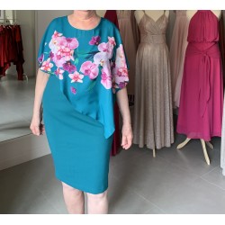 Krásné společenské plus size šaty s květinovým vzorem